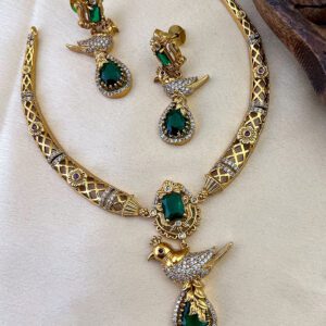 Emerald Bird Pendant Gold Necklace Set
